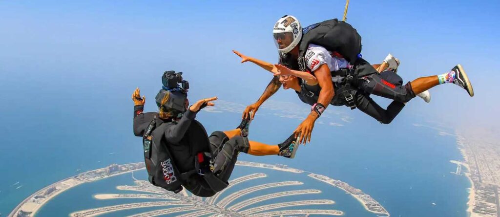 How much does skydiving cost per person