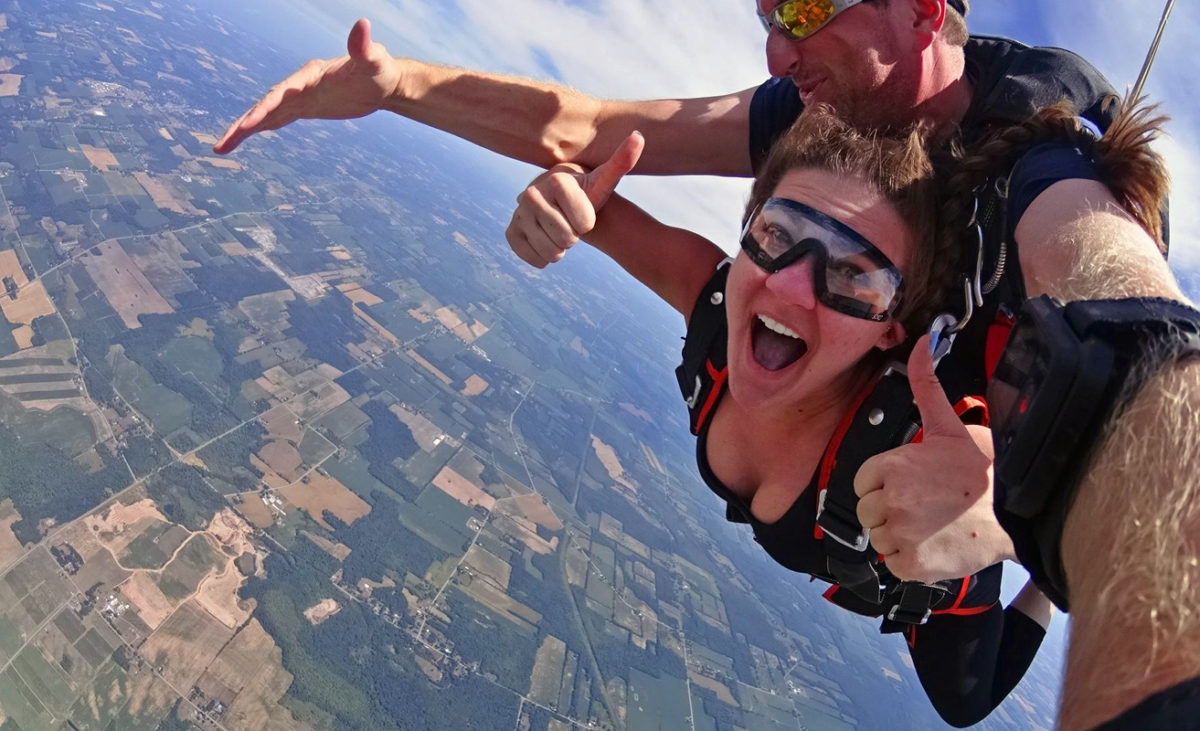 how fast do you fall while skydiving