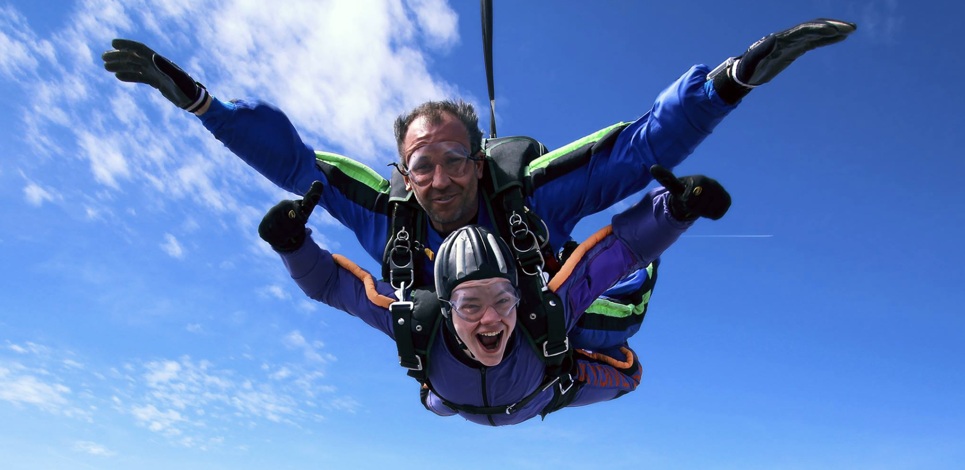 what to wear skydiving