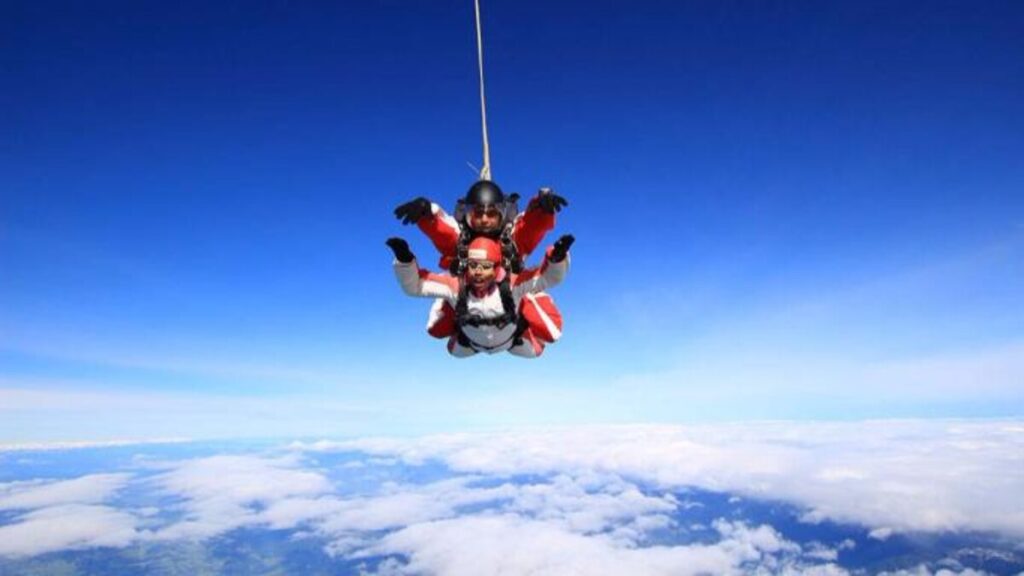 Freefall Moments: Heart-Stopping Skydiving Images