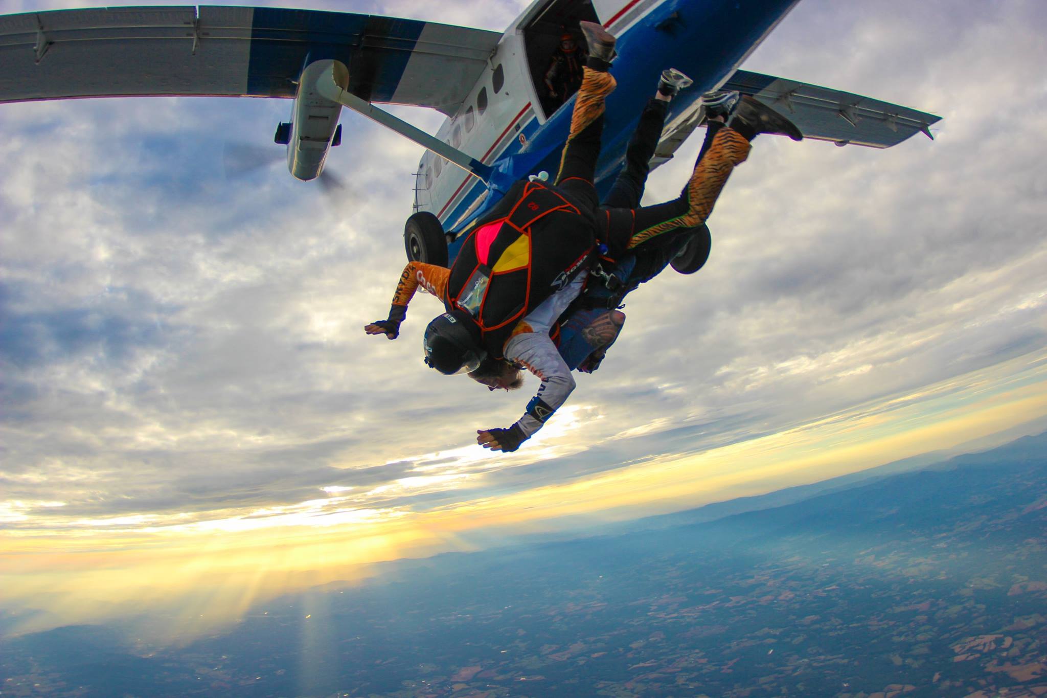 how high is skydiving