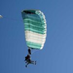 how many people can survive with one parachute