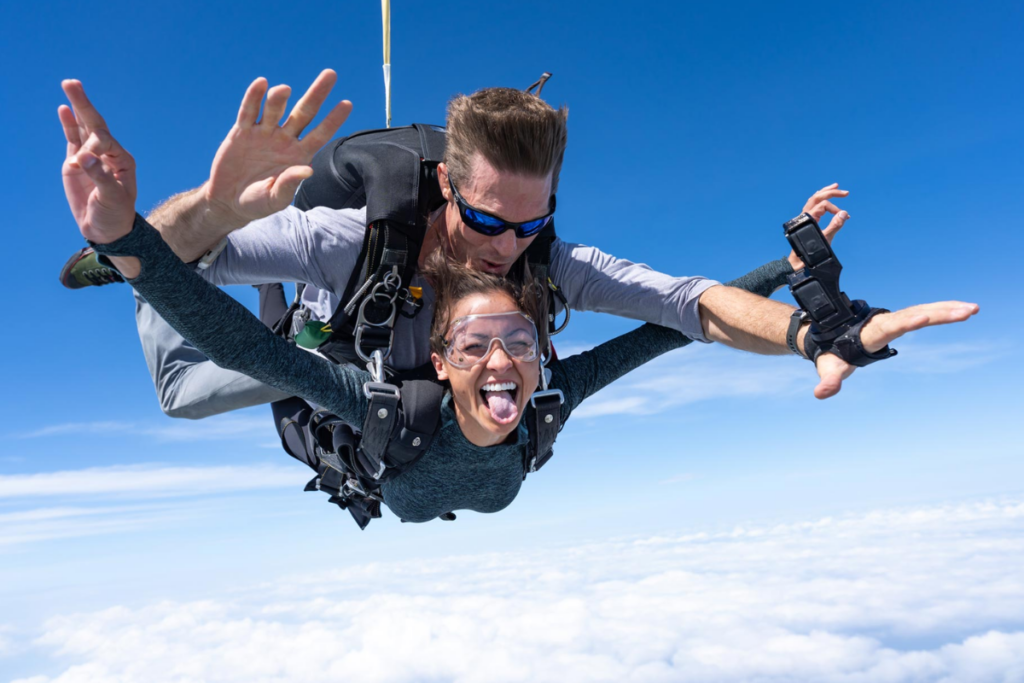 Tandem Skydiving Safety vs Solo Student Programs