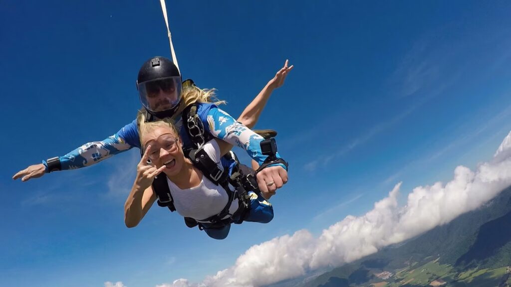 Why Los Angeles is One of the World's Best Skydiving Destinations