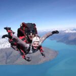 honeymoon skydiving