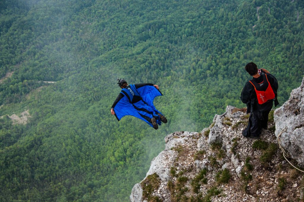 Can BASE jumping be made safer
