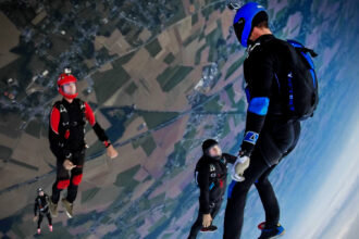 Skydiving Near Las Vegas Travel Guide (2026)