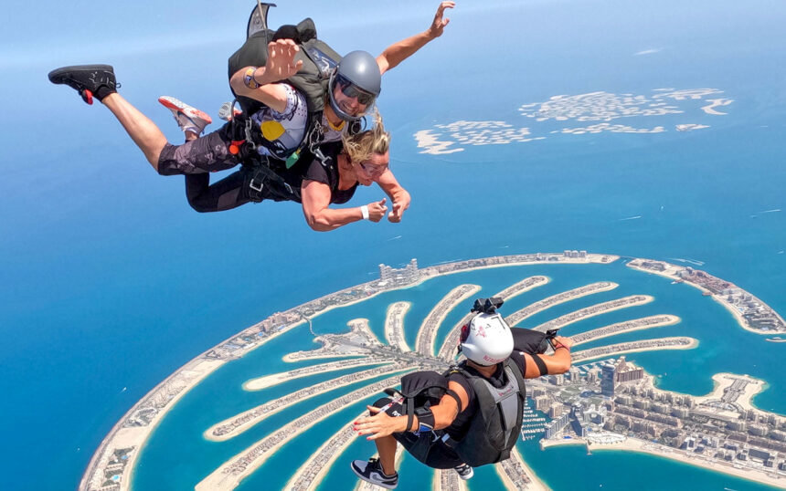 Skydiving in Dubai Palm Jumeirah Guide