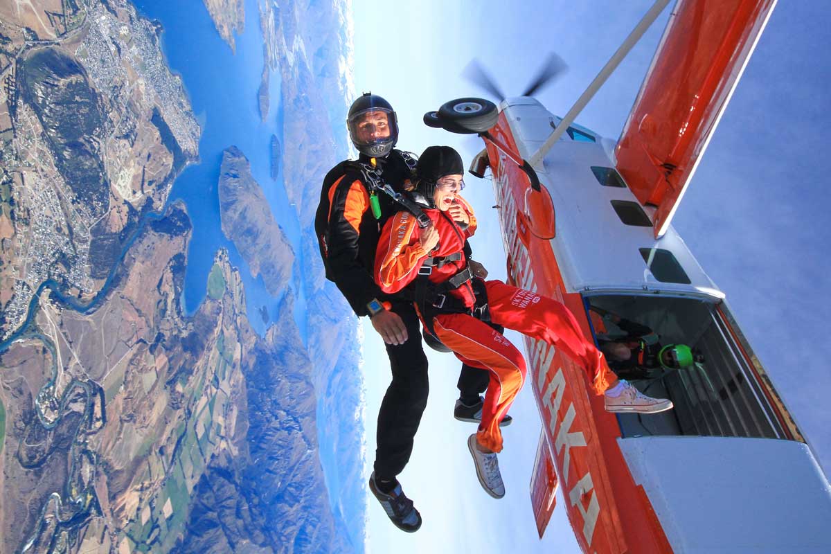 Skydiving in New Zealand Adventure Guide