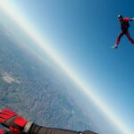 how many people die from skydiving every year