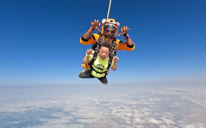 tandem skydive dubai price