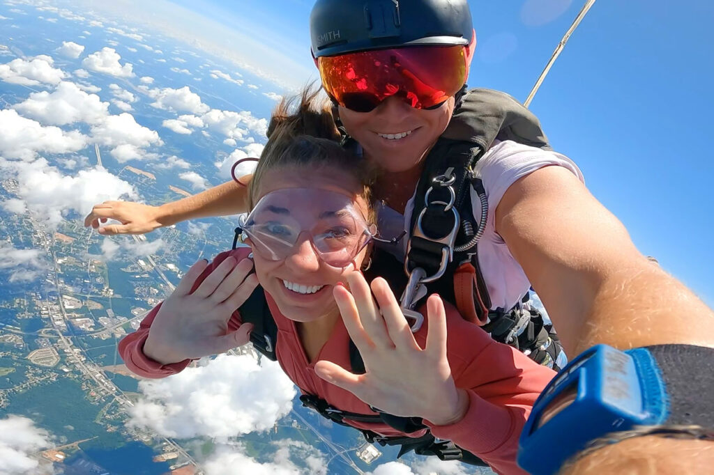 Key Facts About Eating Before Skydiving