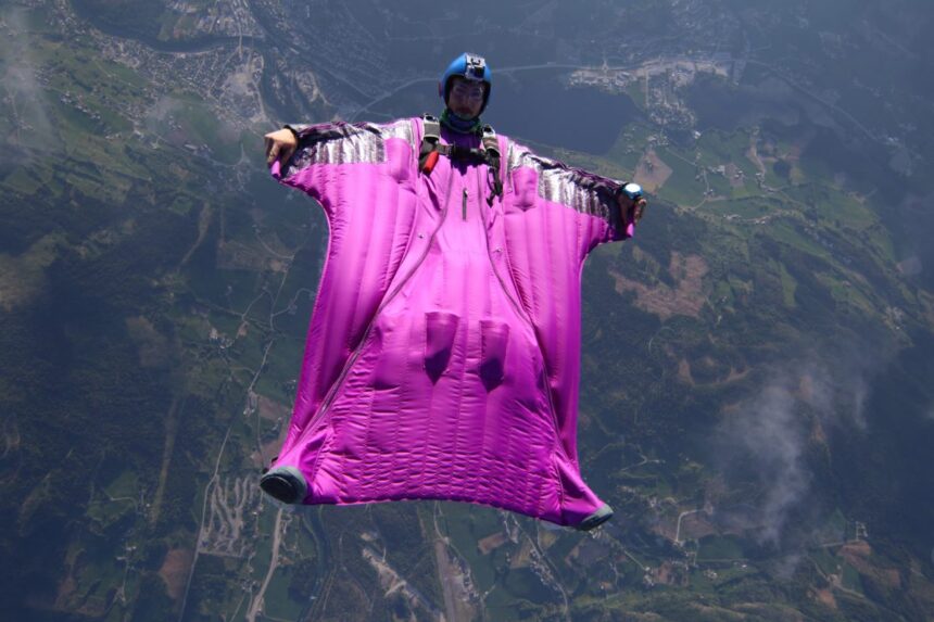 wingsuit flying lessons and certification requirements